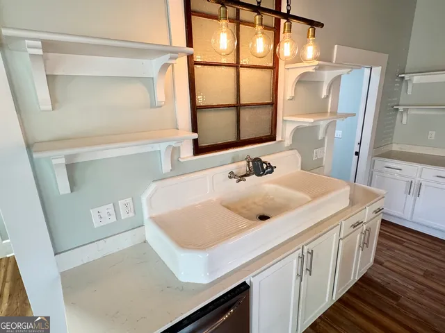 $189,900 | 611 West 3rd Street, Ocilla, GA 31774