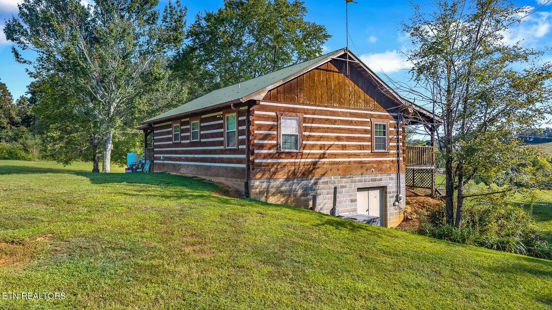 346 Harrison Road Madisonville, TN 37354 - Photo 8 of 30 346-8