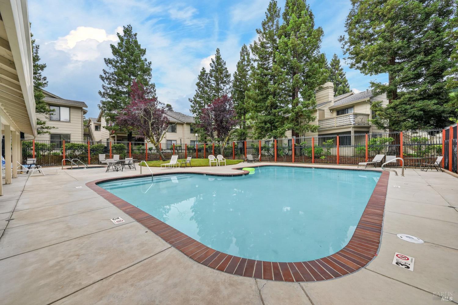 810 Dover Hercules, CA 94547 - Photo 22 of 36