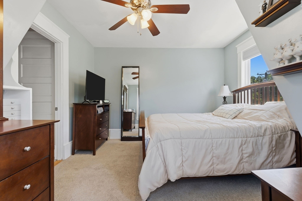 47 Whitehall Road Amesbury, MA 01913 - Photo 25 of 36