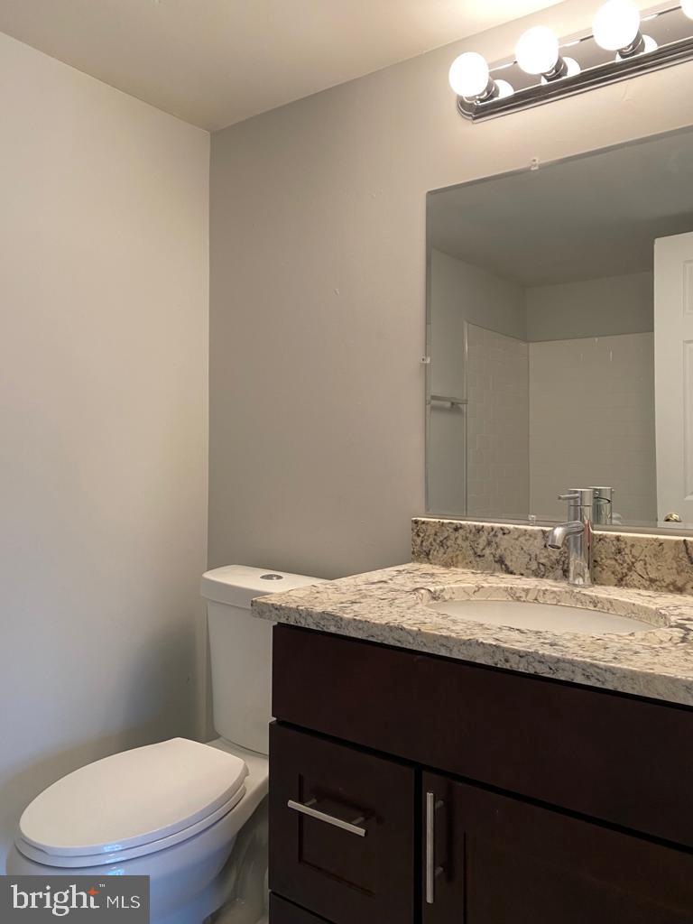 15714 Dorset Road, Unit 201 Laurel, MD 20707 - Photo 11 of 14 MASTER BATH