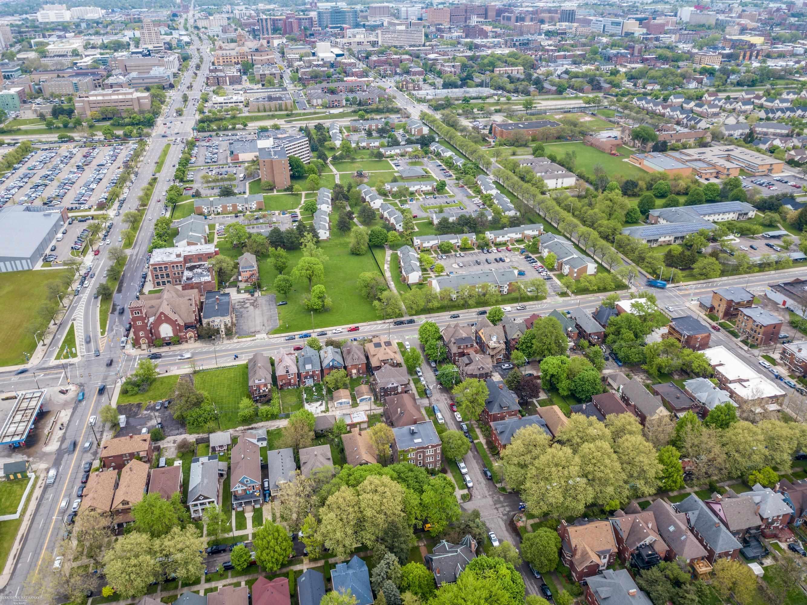 4766 Commonwealth Street, Unit 2S Detroit, MI 48208 - Photo 18 of 31