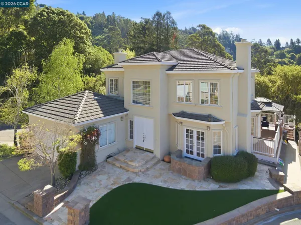 $1,299,000 | 1 Bay Forest Place, Oakland, CA 94618