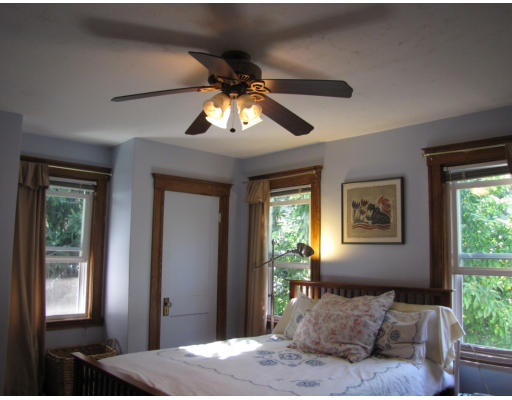 8 Sunnybank Road, Unit 8 Watertown, MA 02472 - Photo 10 of 17 Gallery Image 10