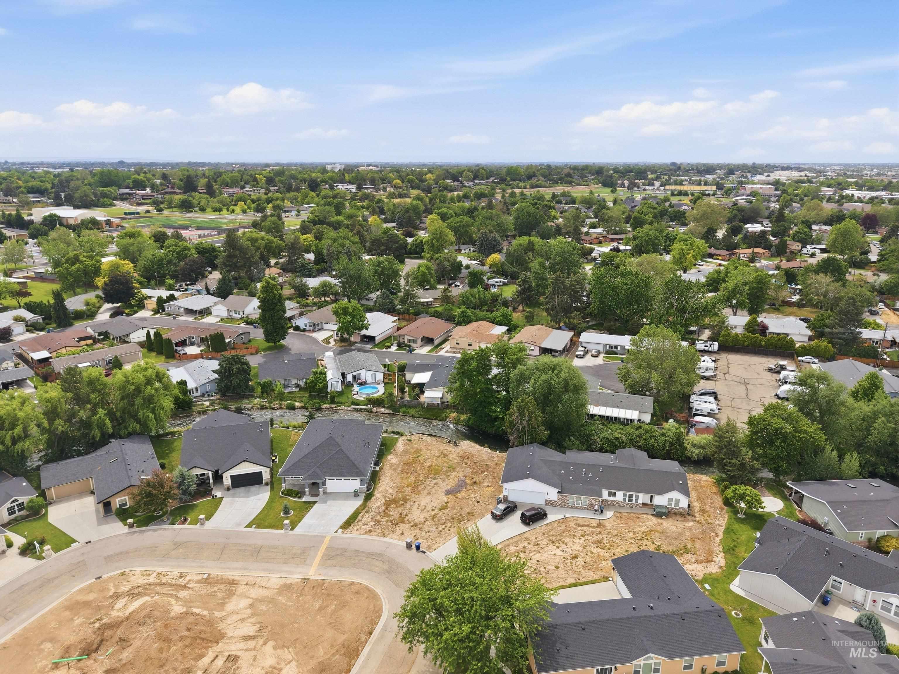 421 South Curtis Road, Unit 202 202 Boise, ID 83705 - Photo 34 of 41 Aerial perspective showcasing a residential area with mature trees