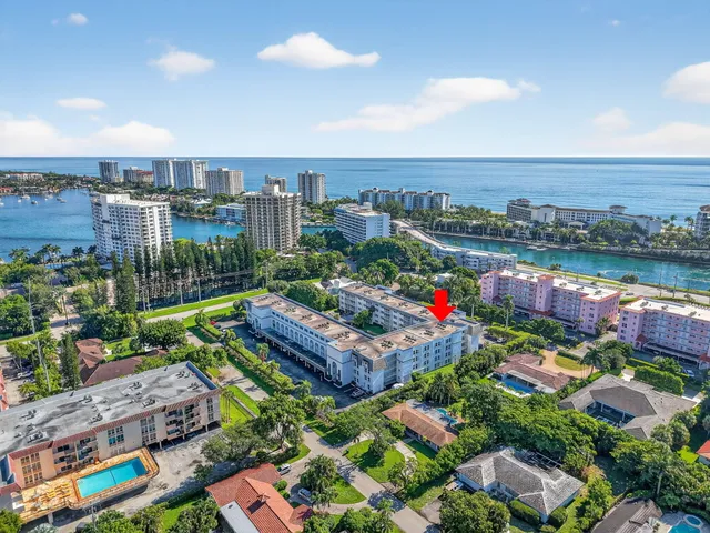 a picture of city view