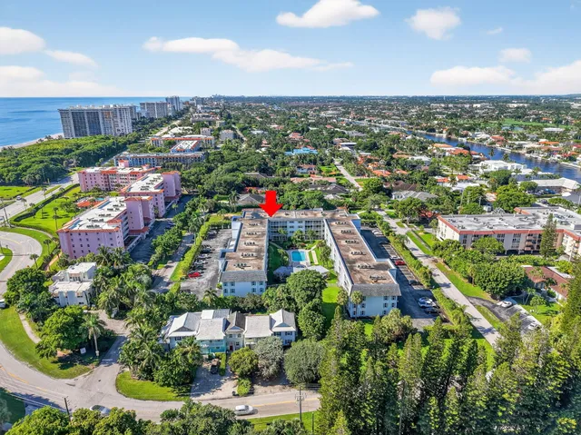 $3,200 | 800 East Camino Real, Unit 210, Boca Raton, FL 33432