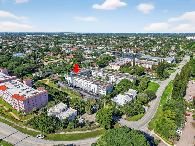 $3,200 | 800 East Camino Real, Unit 210, Boca Raton, FL 33432