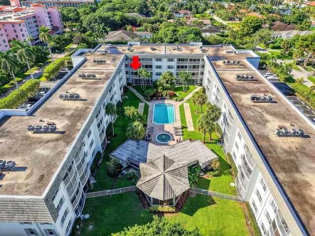 $3,200 | 800 East Camino Real, Unit 210, Boca Raton, FL 33432