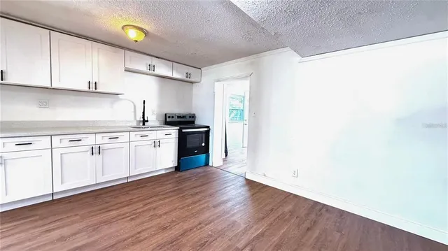 $1,595 | 4170 55th Avenue North, St. Petersburg, FL 33714