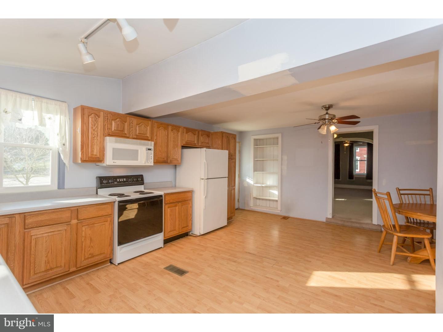 236 Chestnut Street Spring City, PA 19475 - Photo 8 of 25 Kitchen