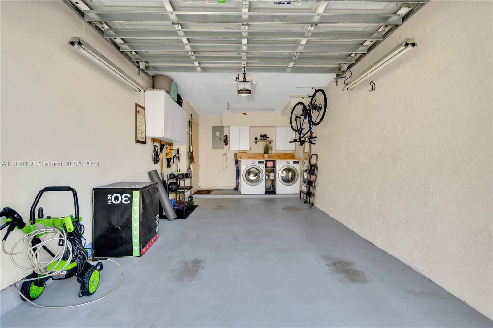 10274 Windswept Place Boca Raton, FL 33498 - Photo 21 of 33 a view of garage