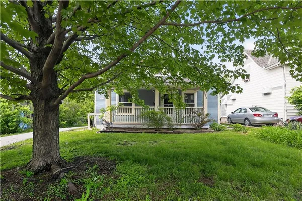 $129,900 | 1522 West Walnut Street, Independence, MO 64050
