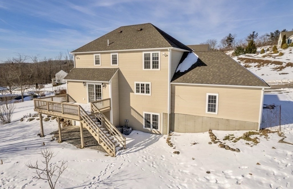8 Vista Circle Rutland, MA 01543 - Photo 2 of 32