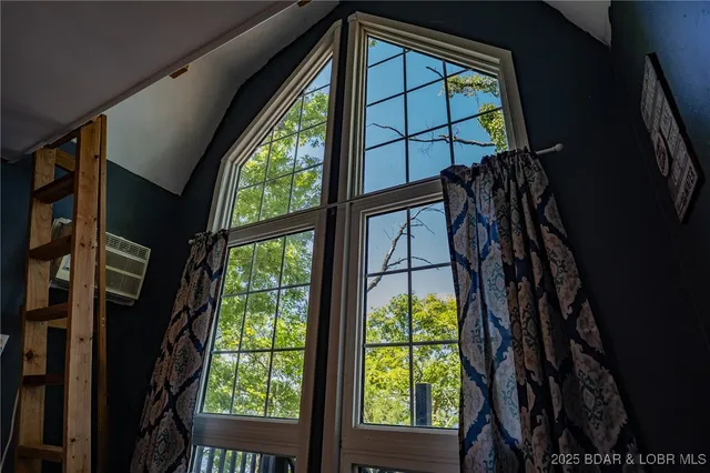 $466,000 | 30906 Carr Lane, Rocky Mount, MO 65072