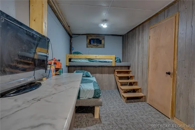 $466,000 | 30906 Carr Lane, Rocky Mount, MO 65072