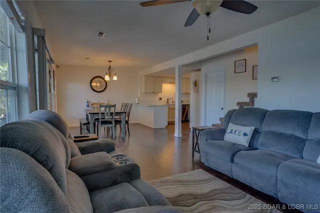 $466,000 | 30906 Carr Lane, Rocky Mount, MO 65072