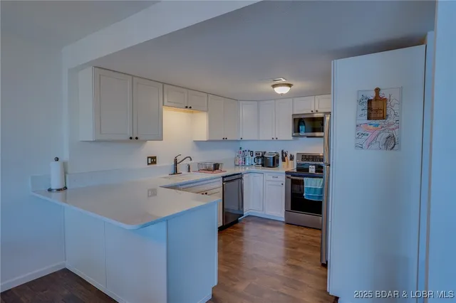 $466,000 | 30906 Carr Lane, Rocky Mount, MO 65072