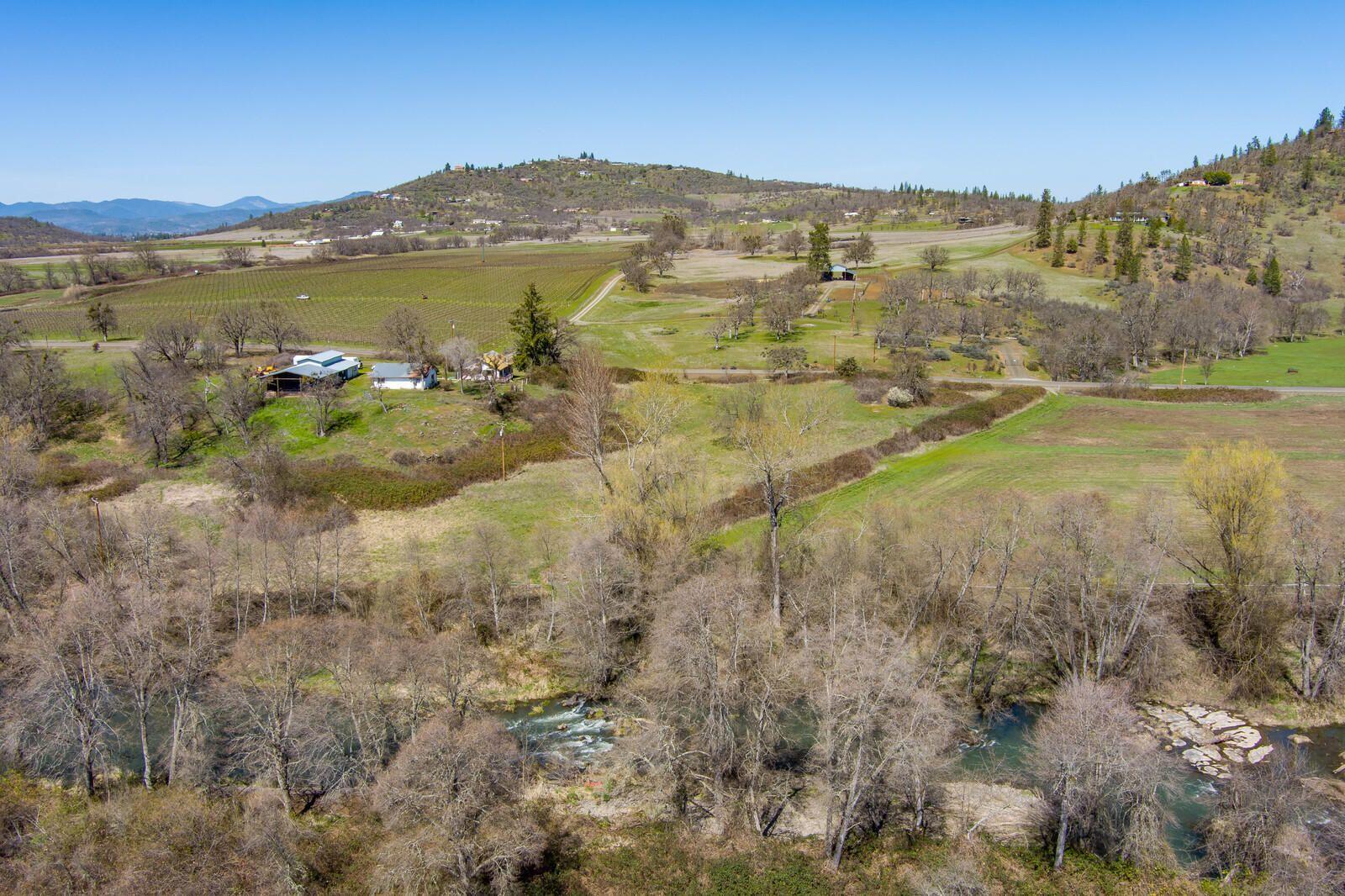 895 Nick Young Road Eagle Point, OR 97524 - Photo 10 of 61 20210402025541294875000000-o