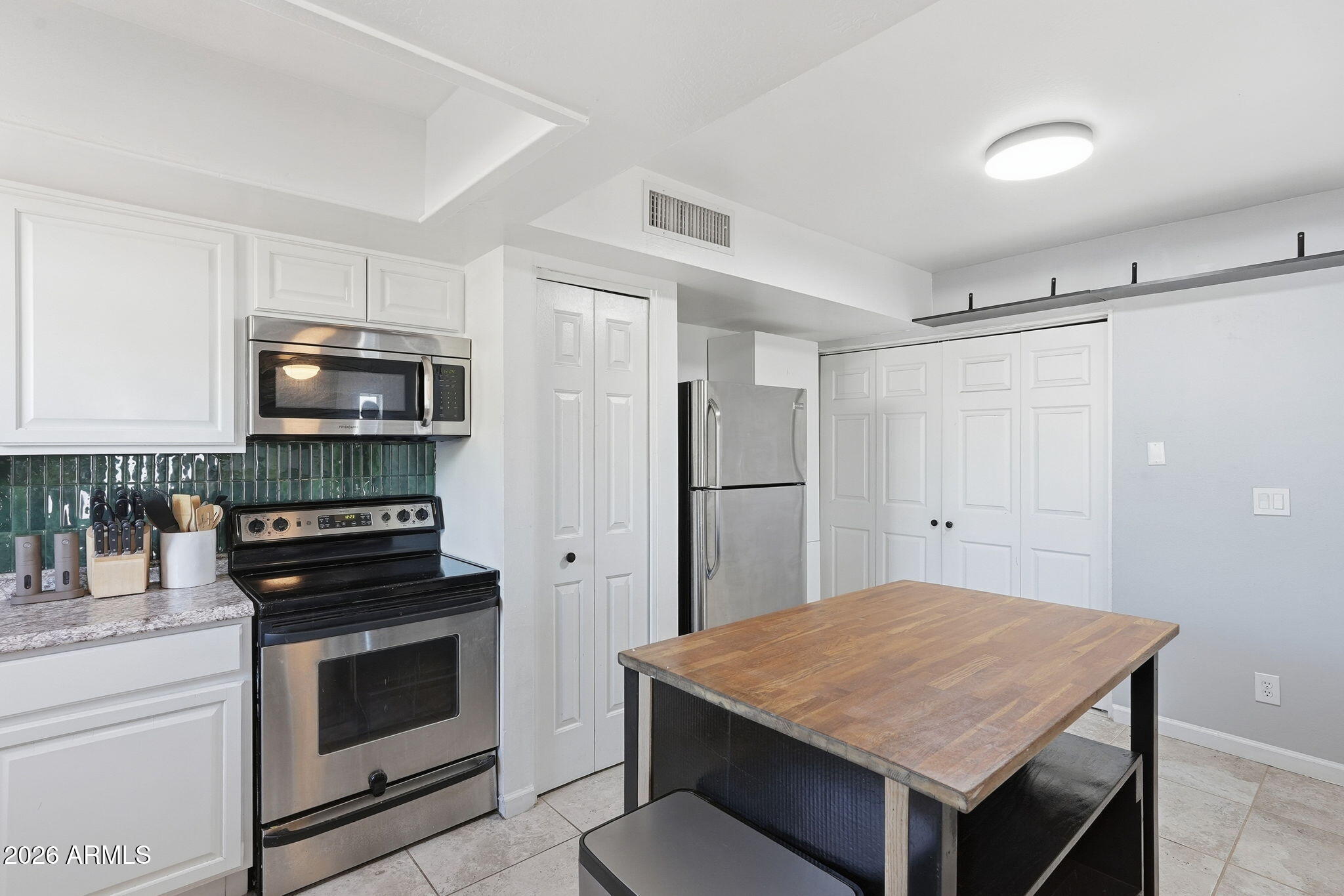 4142 North 11th Street, Unit 8 Phoenix, AZ 85014 - Photo 8 of 23 012_ListerPros