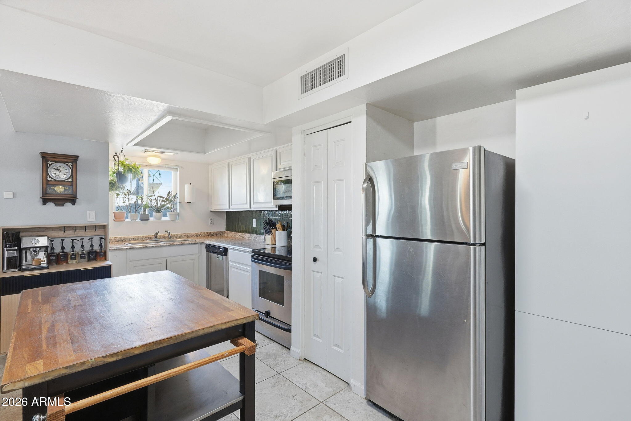 4142 North 11th Street, Unit 8 Phoenix, AZ 85014 - Photo 9 of 23 009_ListerPros