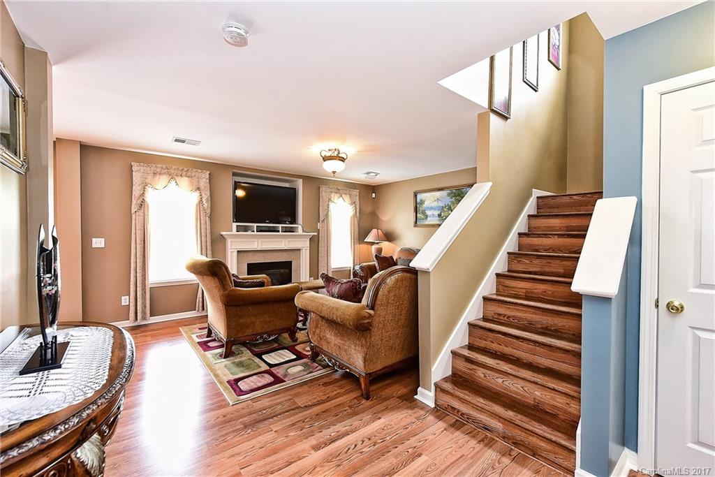 3755 Brookchase Lane Charlotte, NC 28205 - Photo 8 of 24