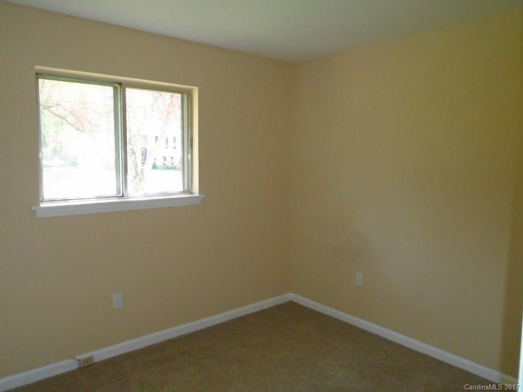 6708 Reddman Road Charlotte, NC 28212 - Photo 9 of 13