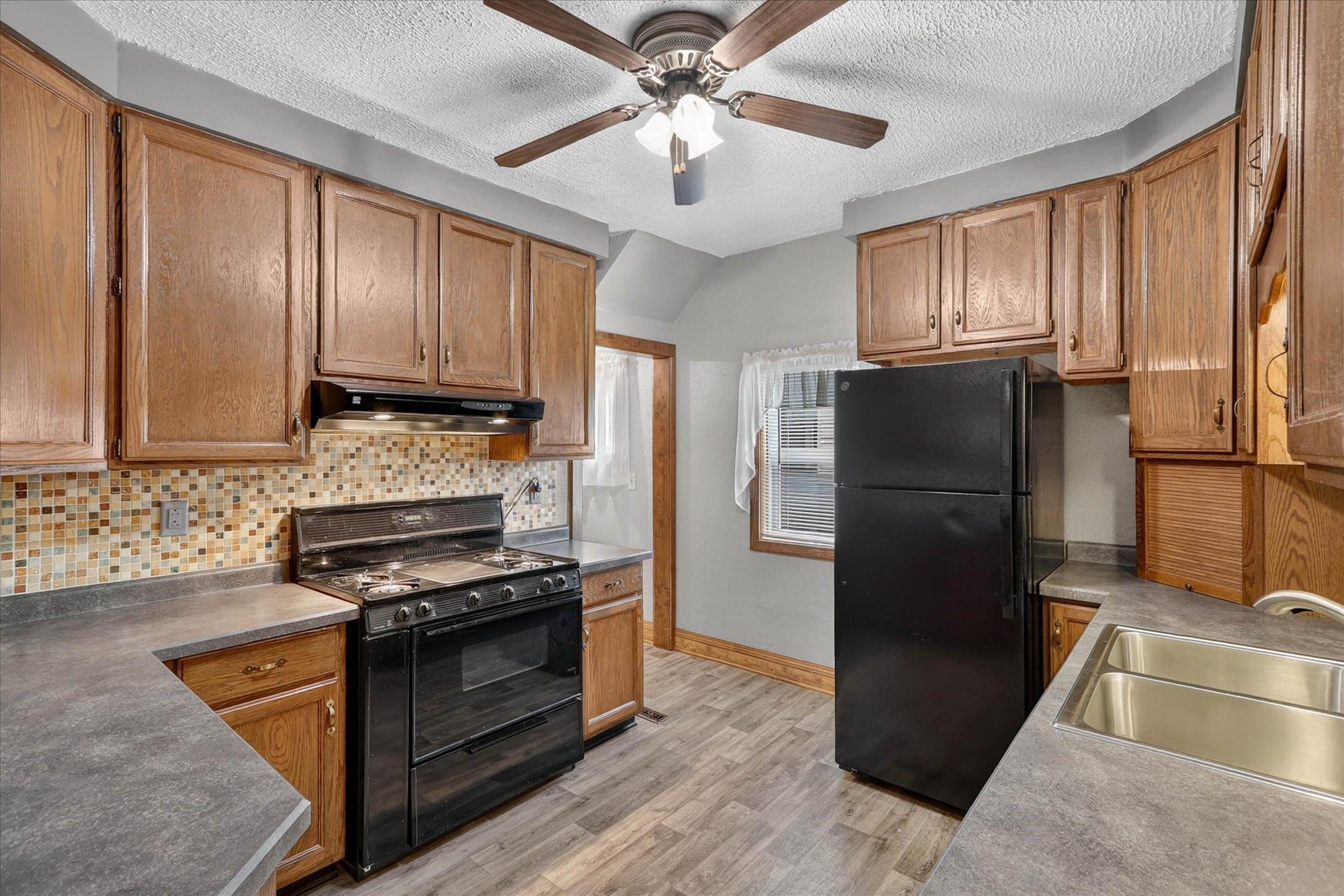 1123 8th Street Beloit, WI 53511 - Photo 20 of 59