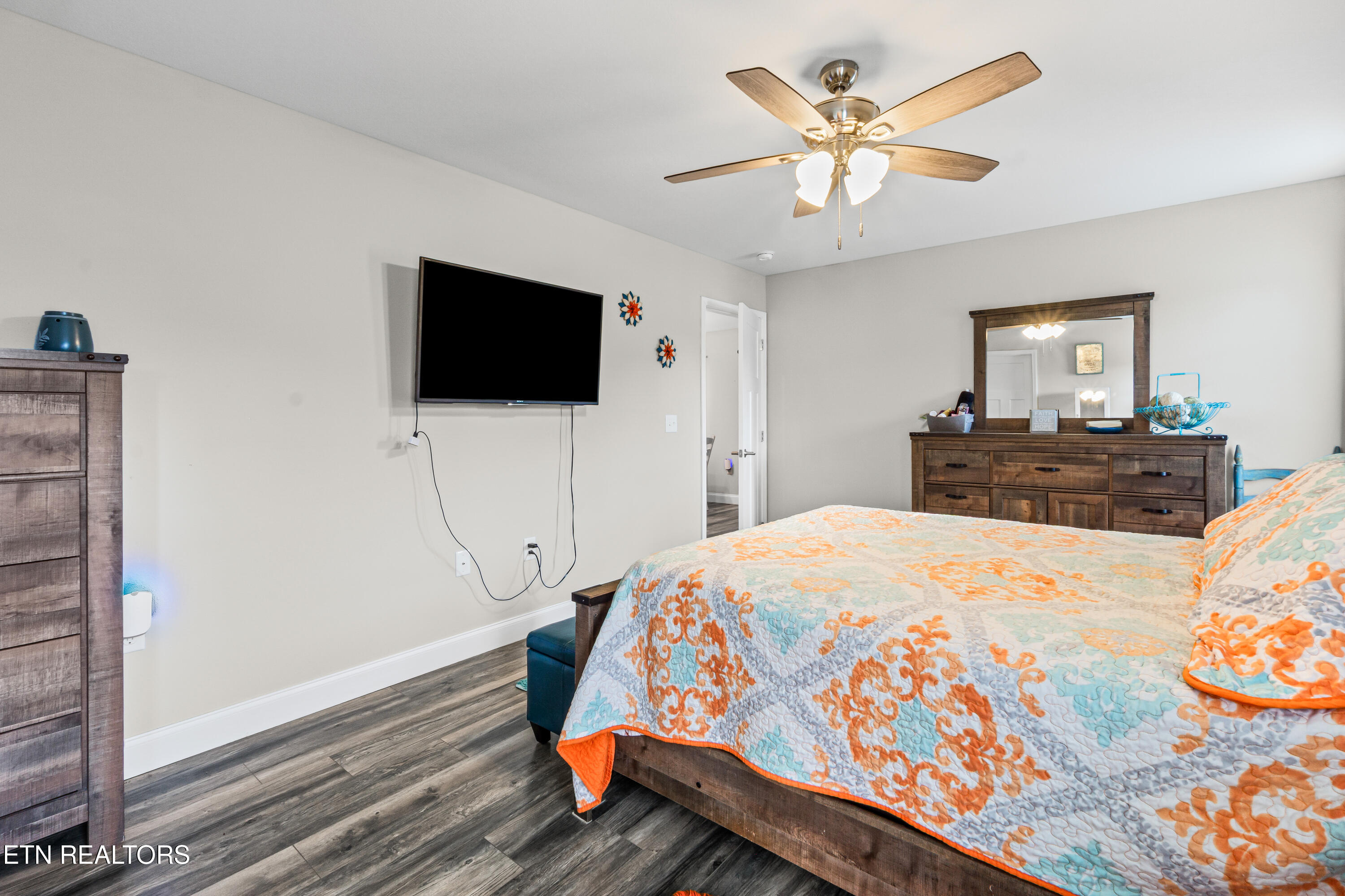 197 Panther Valley Road Crossville, TN 38555 - Photo 12 of 33 Primary Bedroom