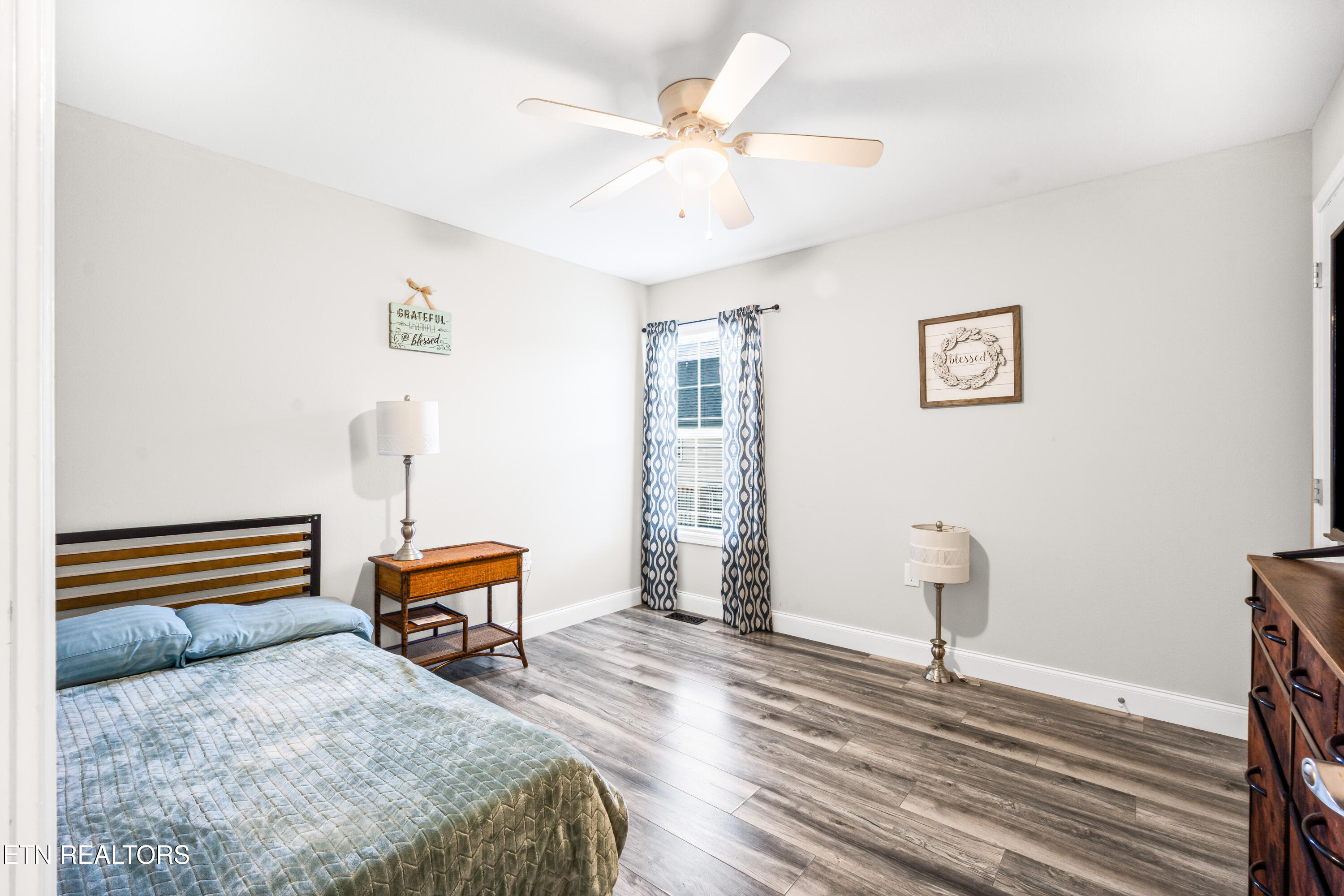 197 Panther Valley Road Crossville, TN 38555 - Photo 15 of 33 Guest Bedroom 1