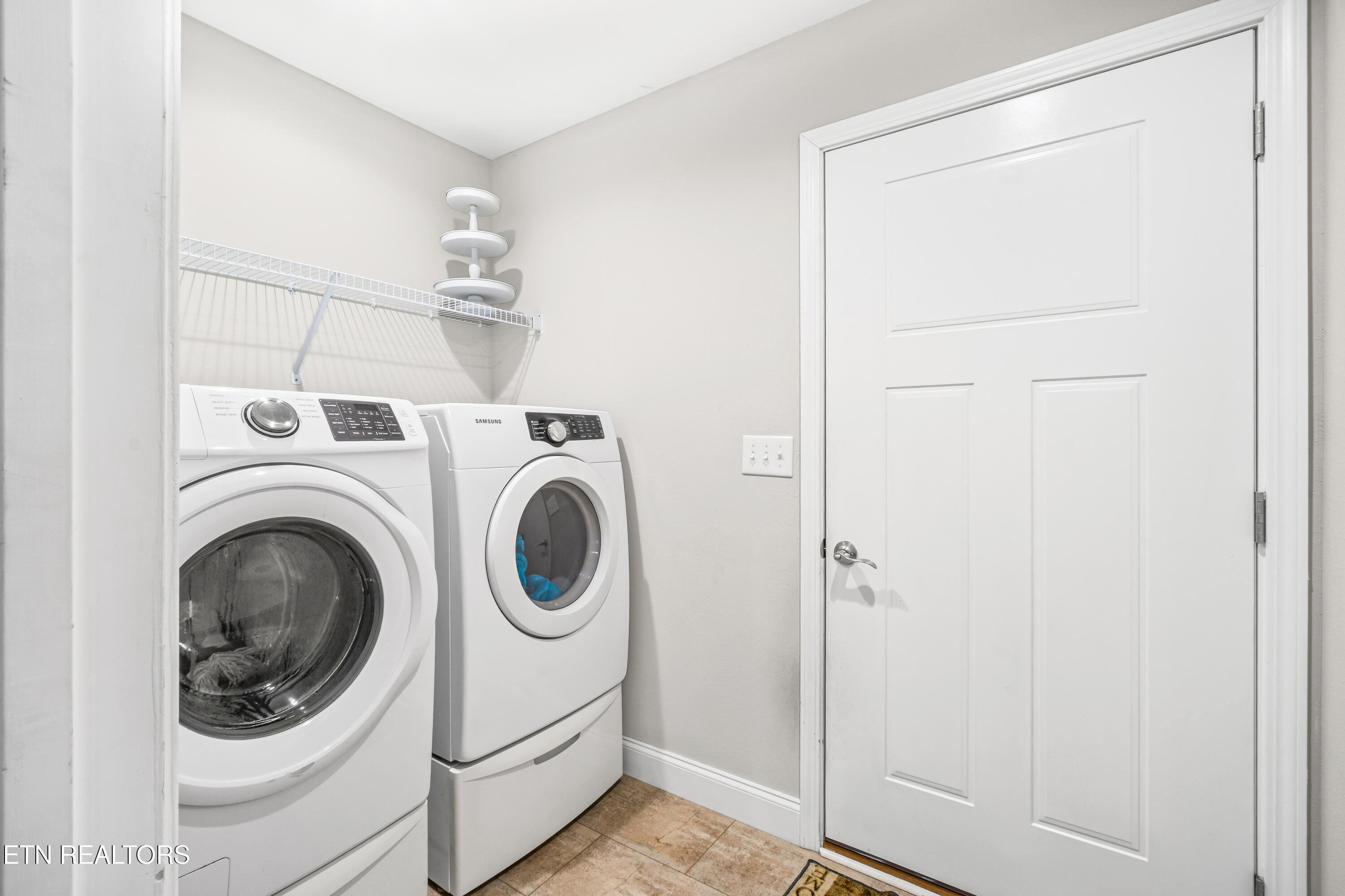 197 Panther Valley Road Crossville, TN 38555 - Photo 20 of 33 Laundry Area