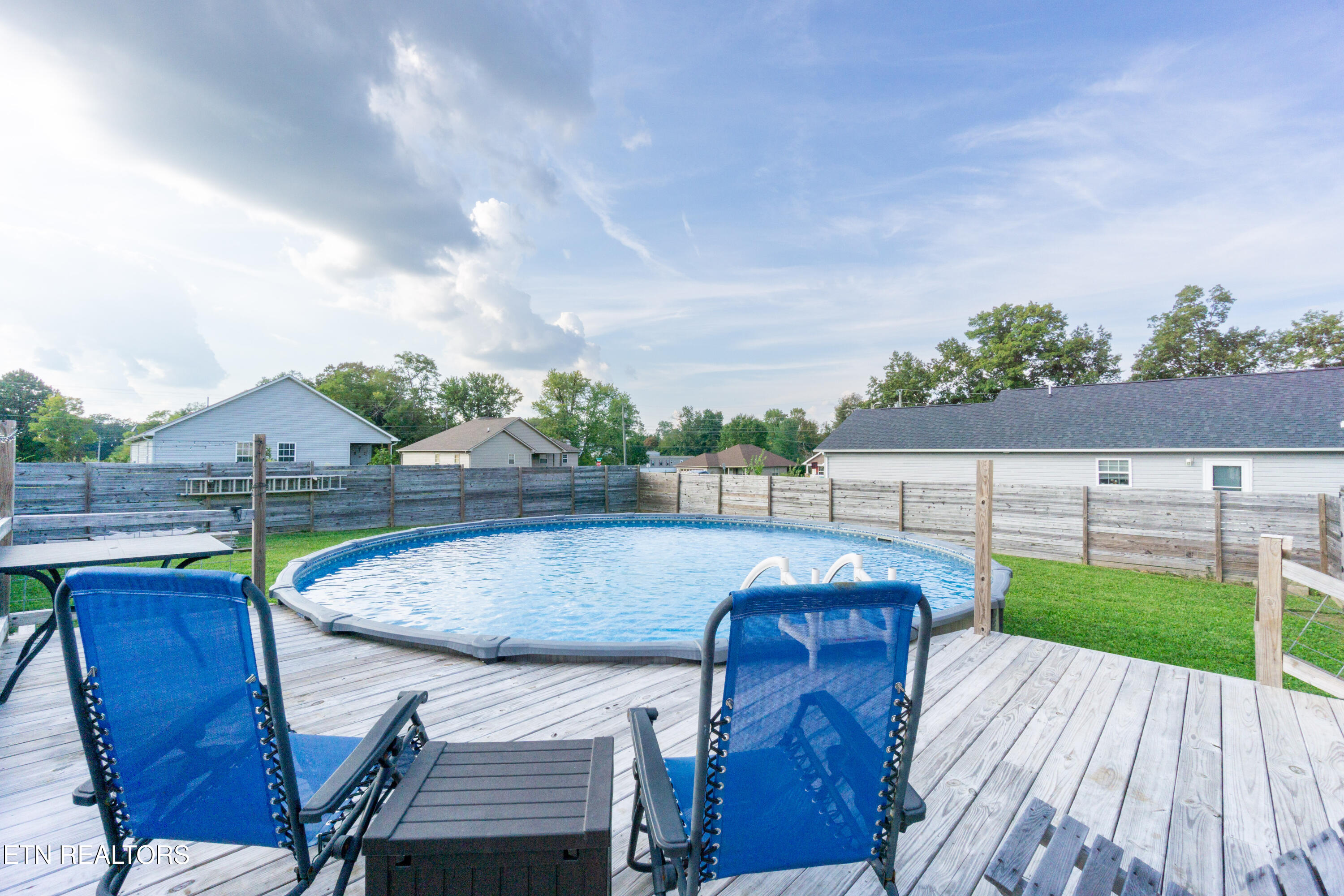 197 Panther Valley Road Crossville, TN 38555 - Photo 23 of 33 Pool & Deck