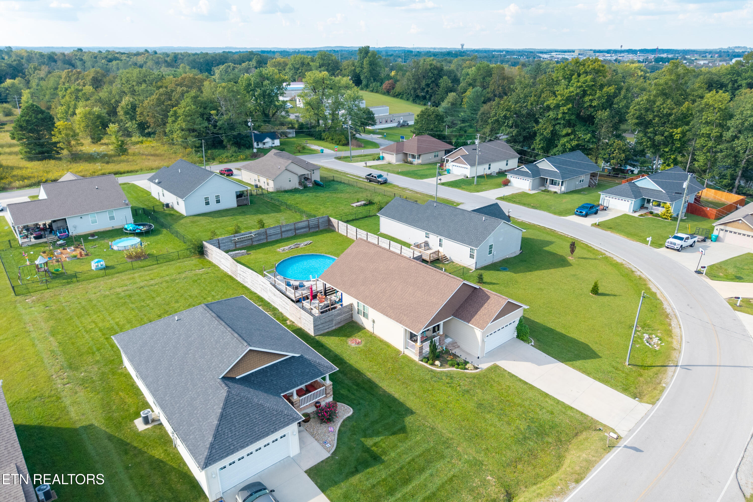 197 Panther Valley Road Crossville, TN 38555 - Photo 29 of 33 Side View