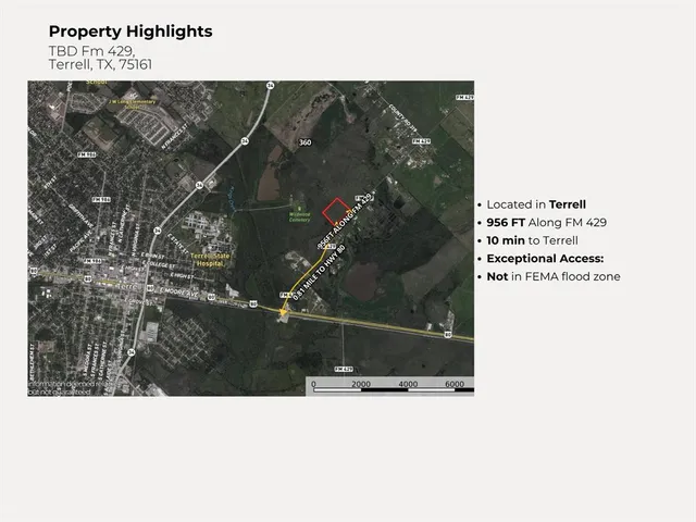 a view of an outdoor space