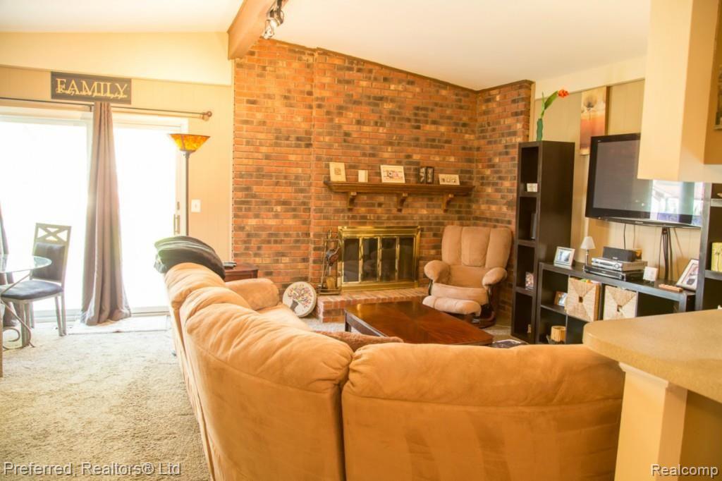 7222 Iron Gate Road Canton, MI 48187 - Photo 11 of 29