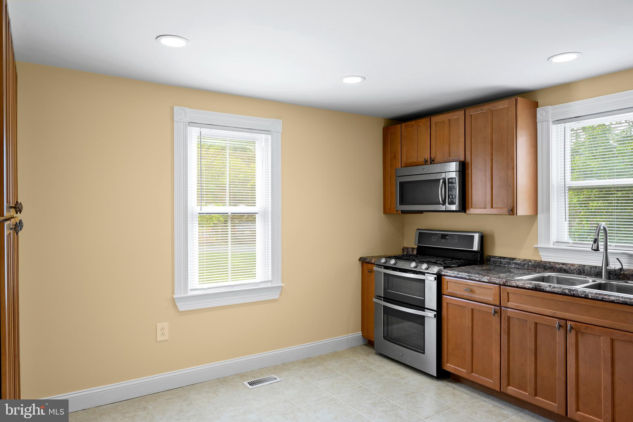 48 Ritters Lane Owings Mills, MD 21117 - Photo 14 of 36 Kitchen (alt view)