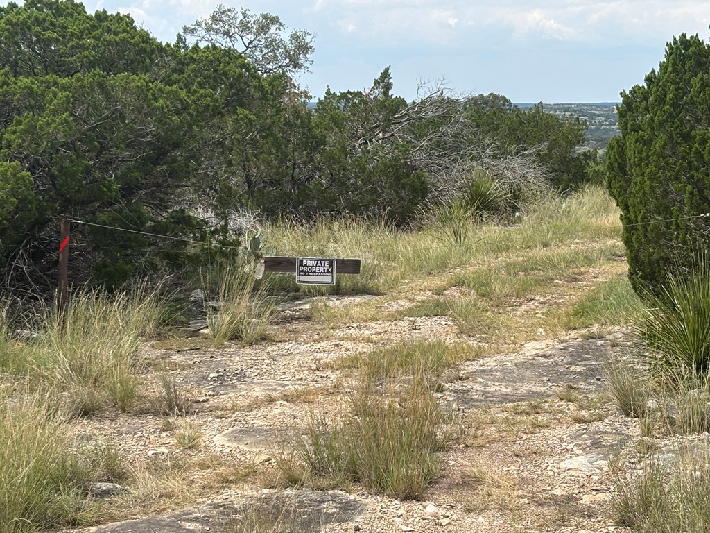 667 Other Rocksprings, TX 78880 - Photo 27 of 30