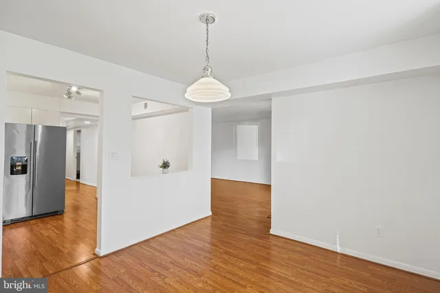 $2,200 | 2 Bailiffs Court, Unit 102, Lutherville-Timonium, MD 21093