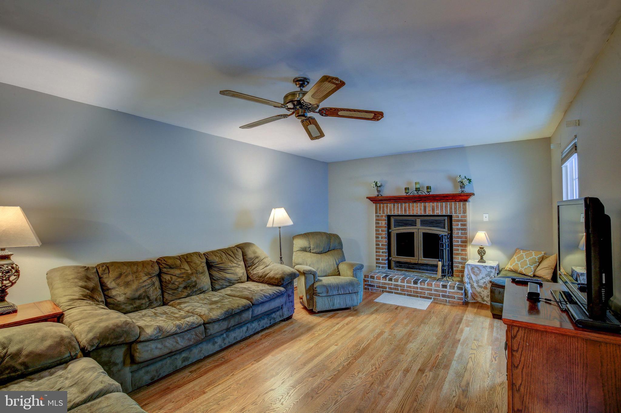 9865 Howes Road Dunkirk, MD 20754 - Photo 19 of 50 Family Room
