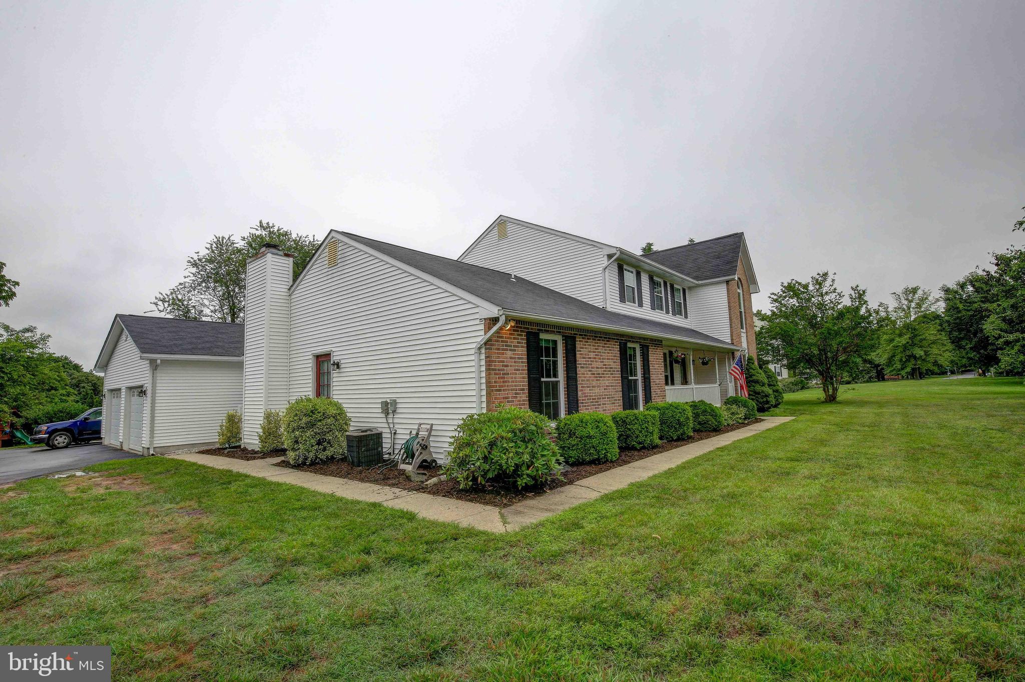9865 Howes Road Dunkirk, MD 20754 - Photo 3 of 50 Welcome to 9865 Howes Rd!