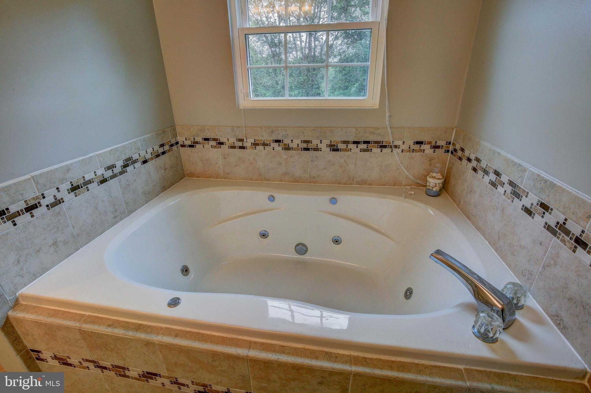 9865 Howes Road Dunkirk, MD 20754 - Photo 34 of 50 Master Bathroom