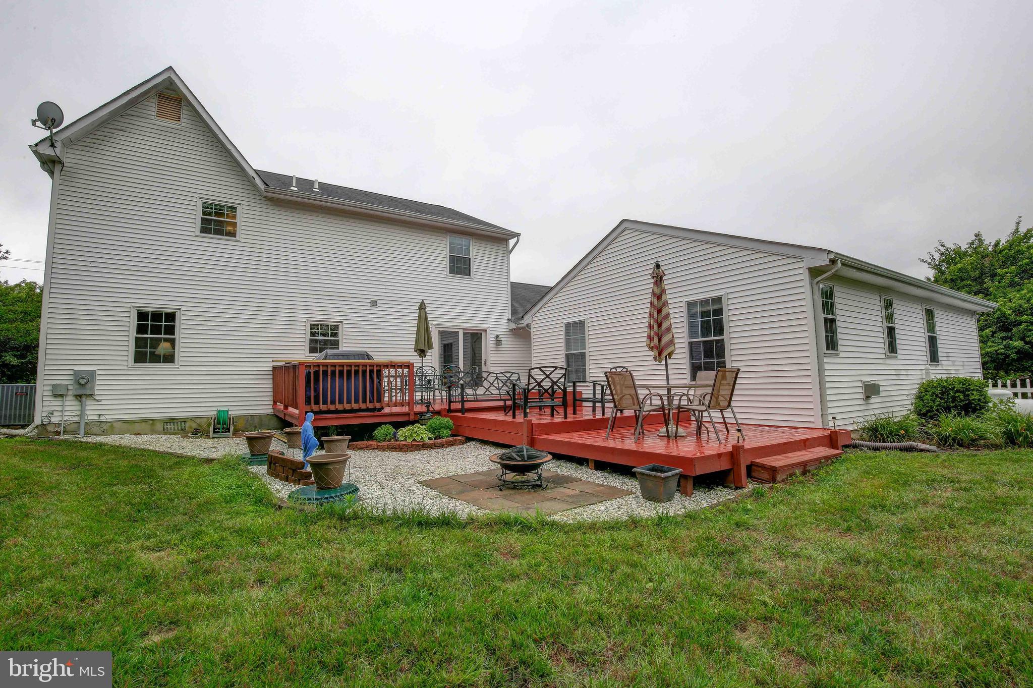 9865 Howes Road Dunkirk, MD 20754 - Photo 5 of 50 Fabulous back yard