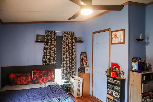 a very nice looking room with many windows