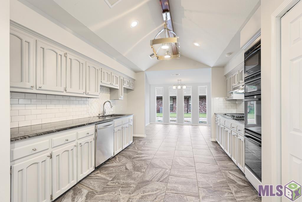 6720 Stoneshire Drive Baton Rouge, LA 70818 - Photo 19 of 46