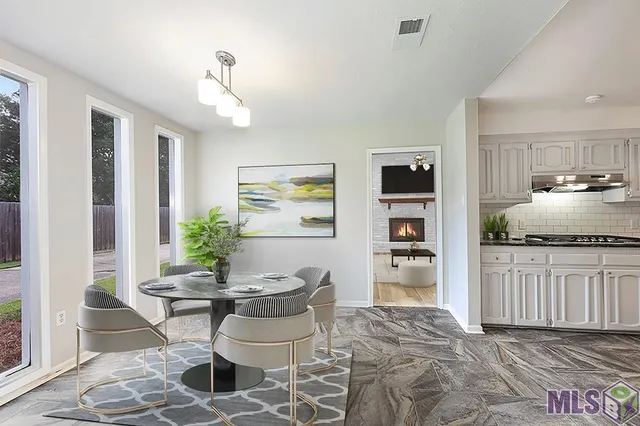 $339,900 | 6720 Stoneshire Drive, Baton Rouge, LA 70818