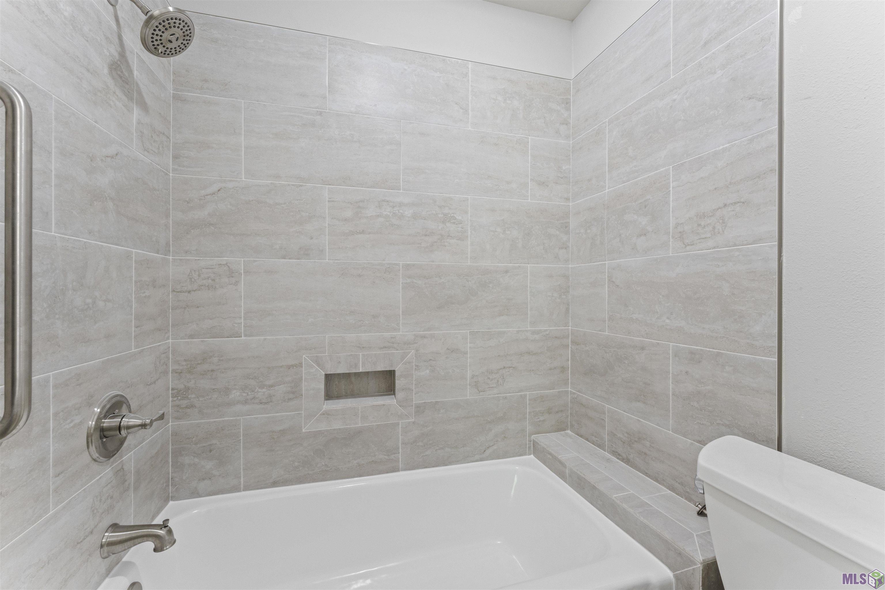 6720 Stoneshire Drive Baton Rouge, LA 70818 - Photo 7 of 46