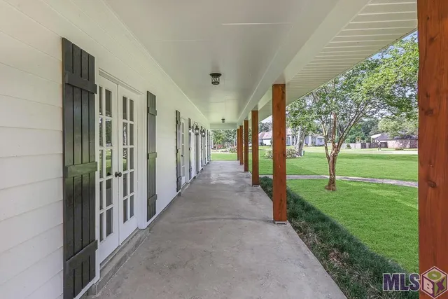 $339,900 | 6720 Stoneshire Drive, Baton Rouge, LA 70818