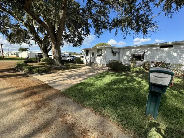 $180,000 | 9000 Lake Point Boulevard, Lake Wales, FL 33898