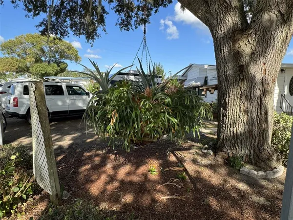 $180,000 | 9000 Lake Point Boulevard, Lake Wales, FL 33898