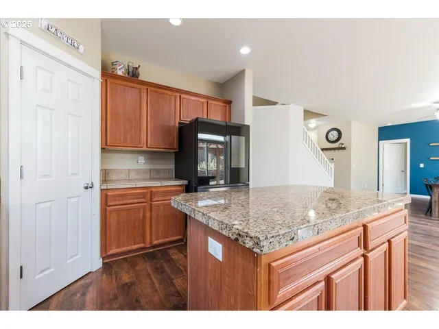 $575,000 | 393 Stellers Eagle Street Northwest, Salem, OR 97304